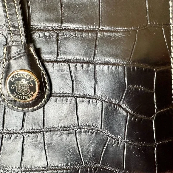 Dooney & Bourke Vintage Black Croc-Embossed Leather Small Clutch Shoulder Bag - Picture 6 of 11
